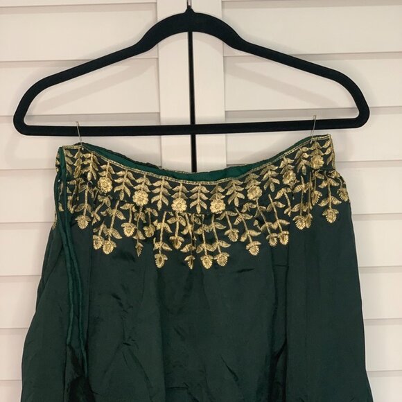 NWT - House of Indya Green Sequin Thread Embroidered Silk Lehenga Set - Size L - Picture 10 of 16